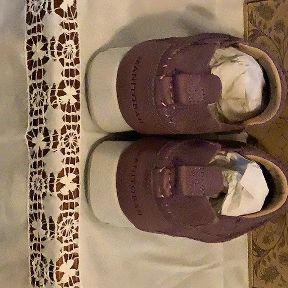 Manitobah moccasin boots size 8.5 dusty orchid - Picture 2 of 5